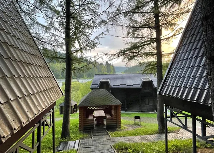 Karpatskyy Lodge *